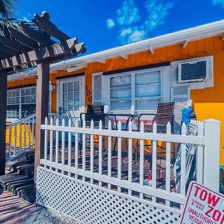 Playa Esmeralda Studios Bradenton Beach Exterior photo