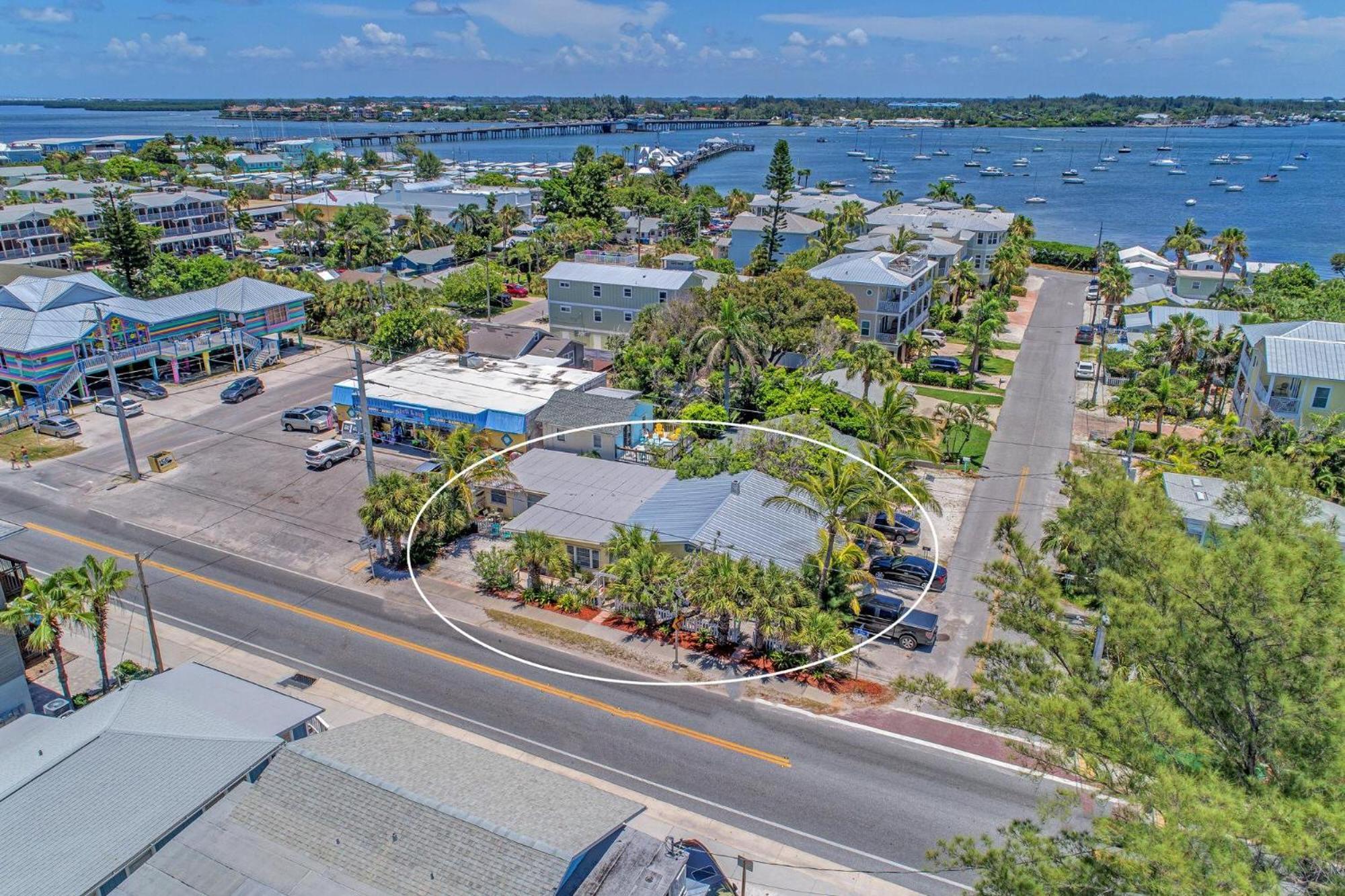 Playa Esmeralda Studios Bradenton Beach Exterior photo