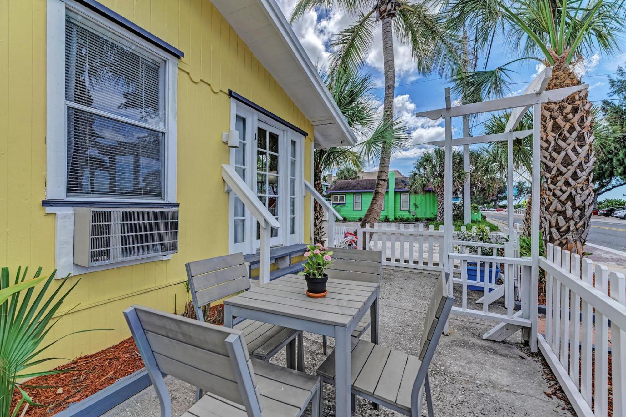 Playa Esmeralda Studios Bradenton Beach Exterior photo